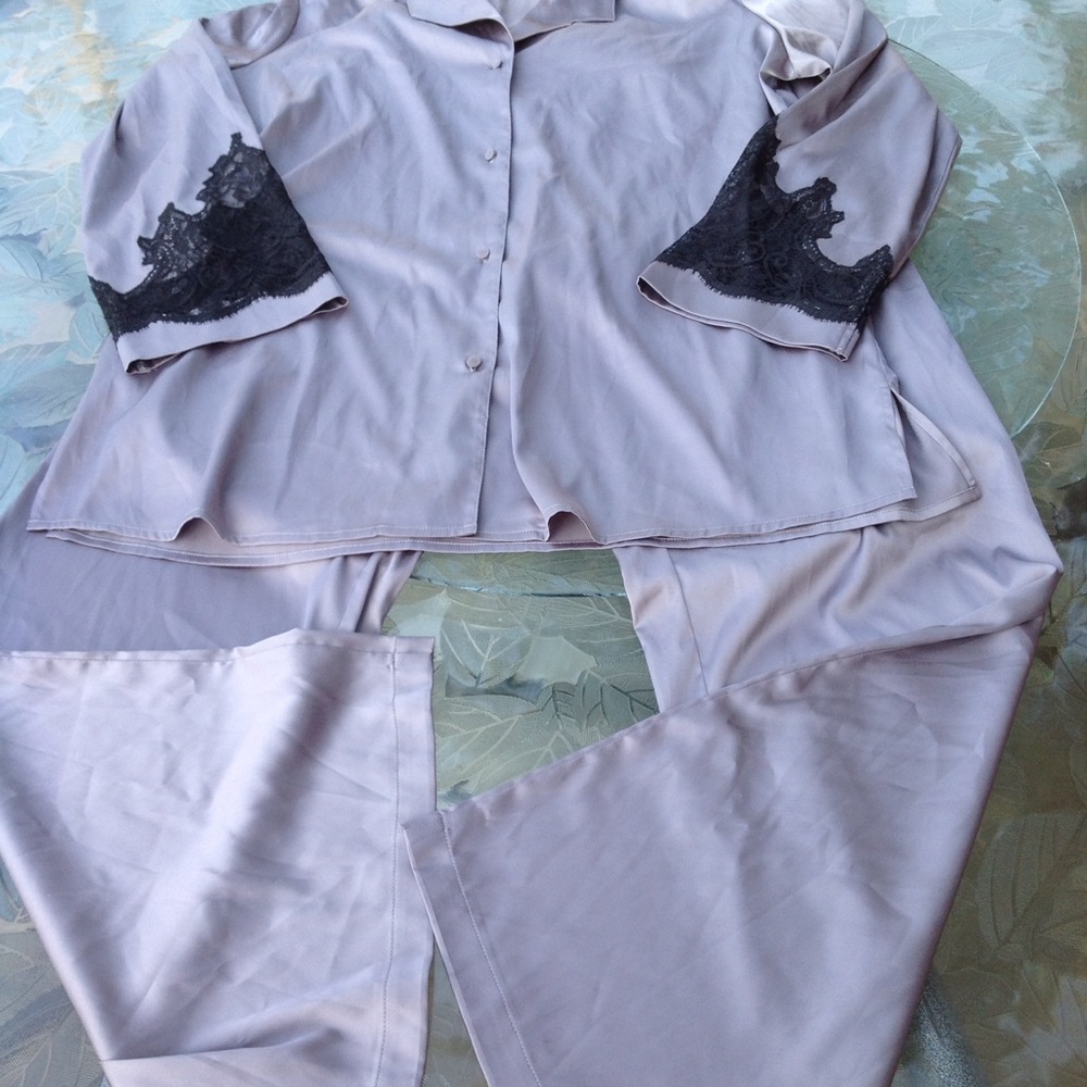 Nk imode platinum grey French lace trim Alice collection pajama set size s/p